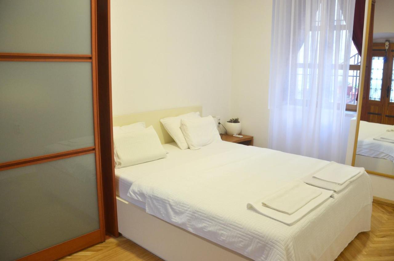 Portun II Appartement Budva Buitenkant foto